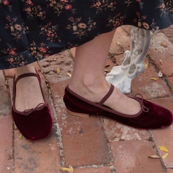 Doen Shoes - Doen Pillar Mary Jane in Crimson Velvet